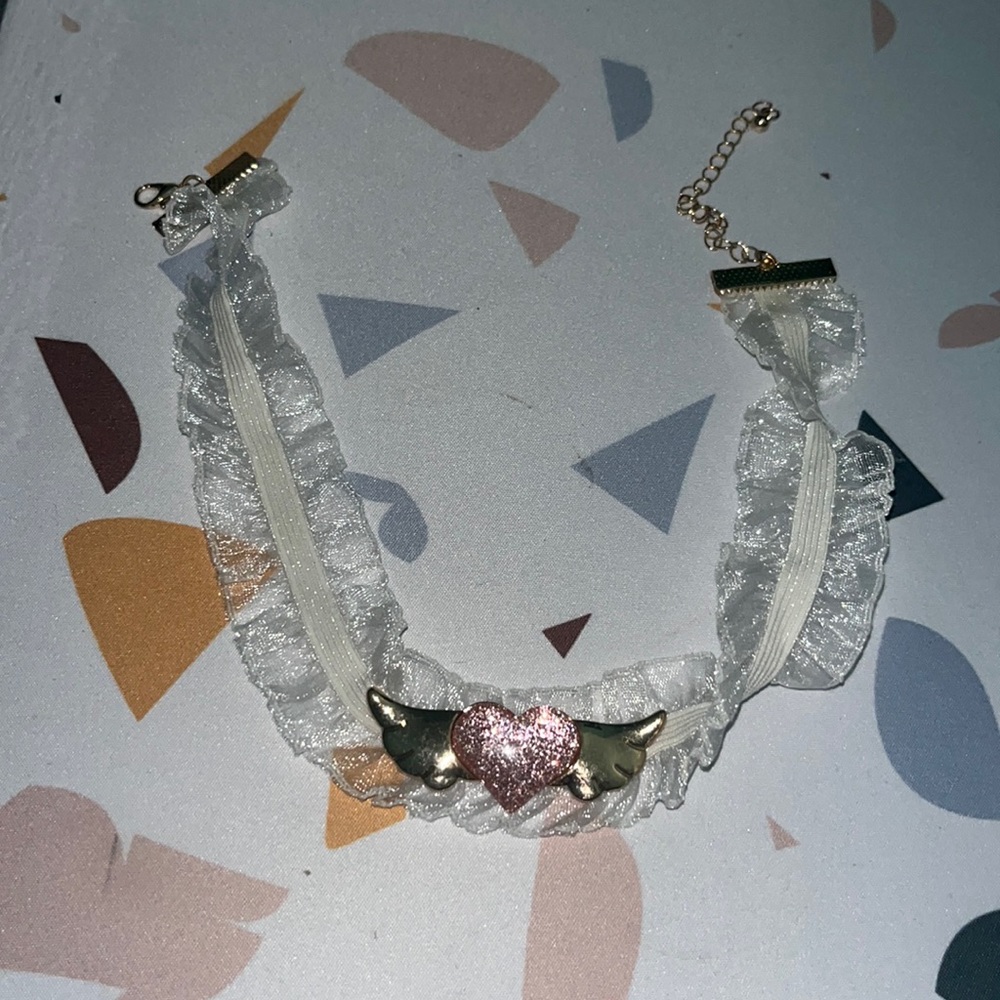 GORGEOUS HEART LACE CHOCKER!!!!